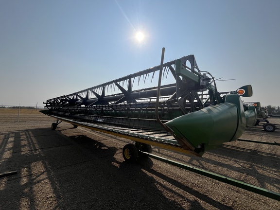 Used 2010 John Deere 640D Combine Platforms at Horizon Ag & Turf in Lloydminster, AB - Photo5