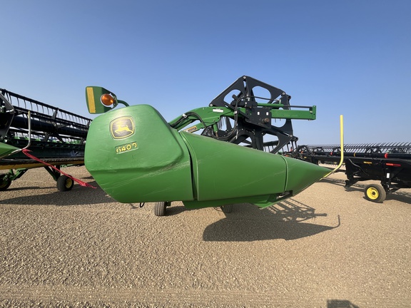 Used 2010 John Deere 640D Combine Platforms at Horizon Ag & Turf in Lloydminster, AB - Photo7