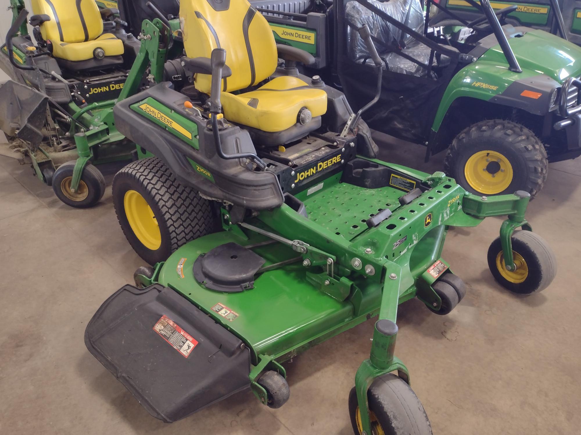 2022 John Deere Z950R Image 1