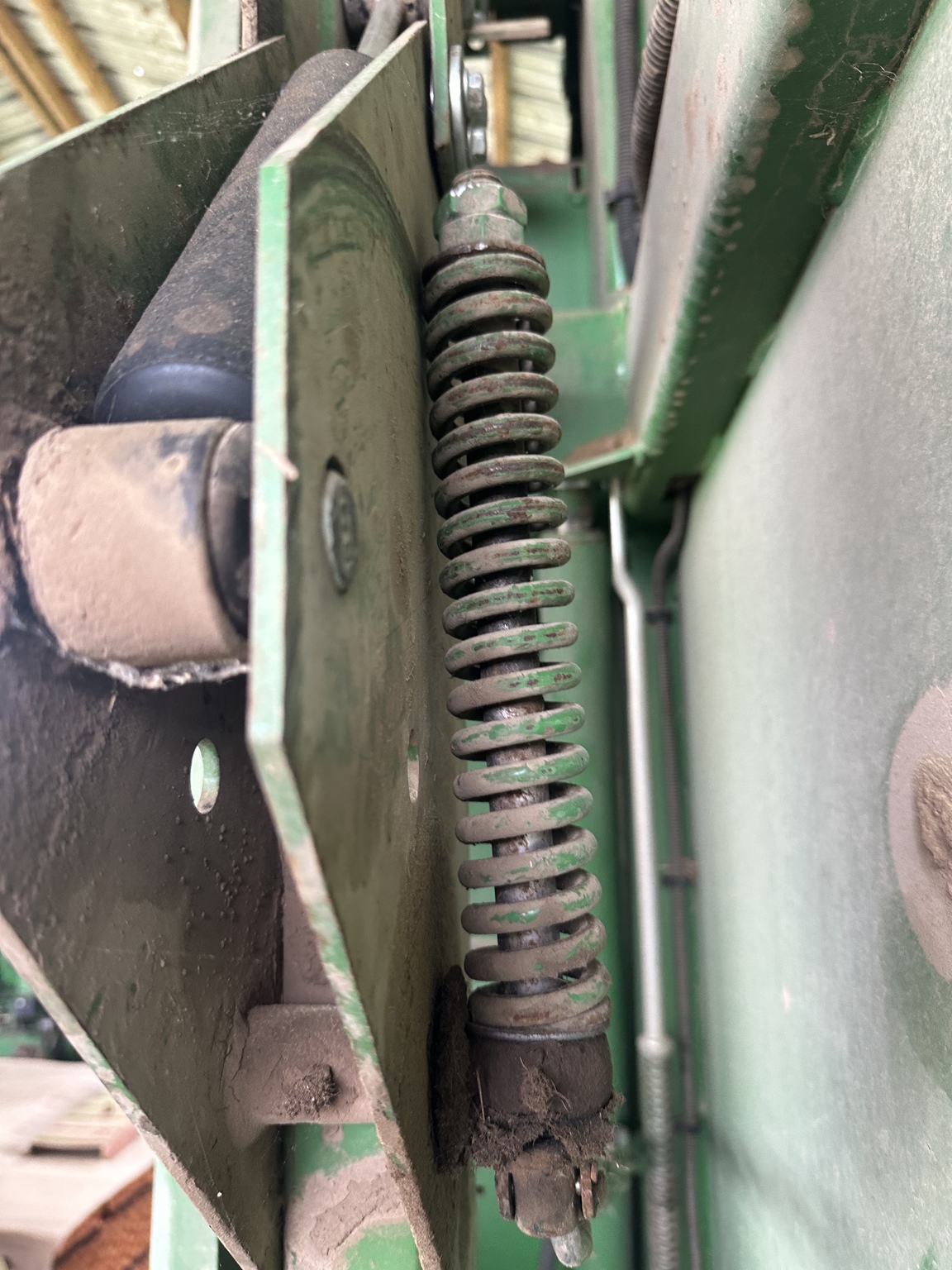 2019 John Deere 560M Image 15