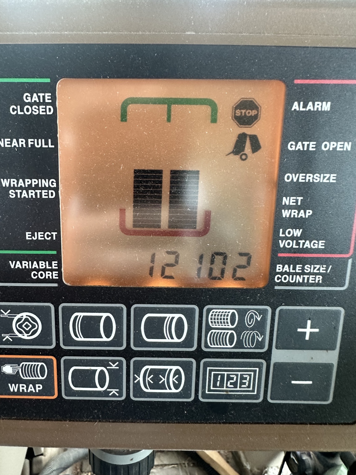 2019 John Deere 560M Image 26