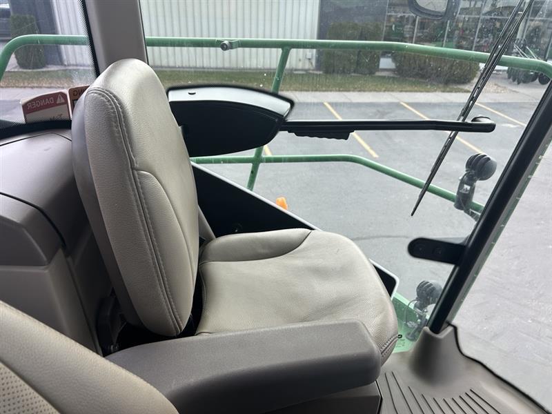 2021 John Deere 9900 Image 27