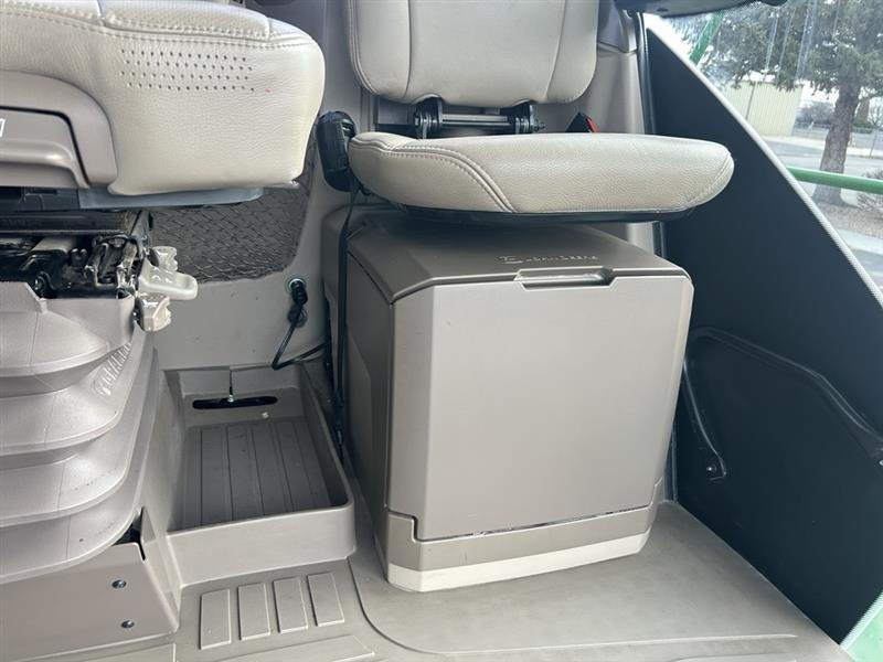 2021 John Deere 9900 Image 34