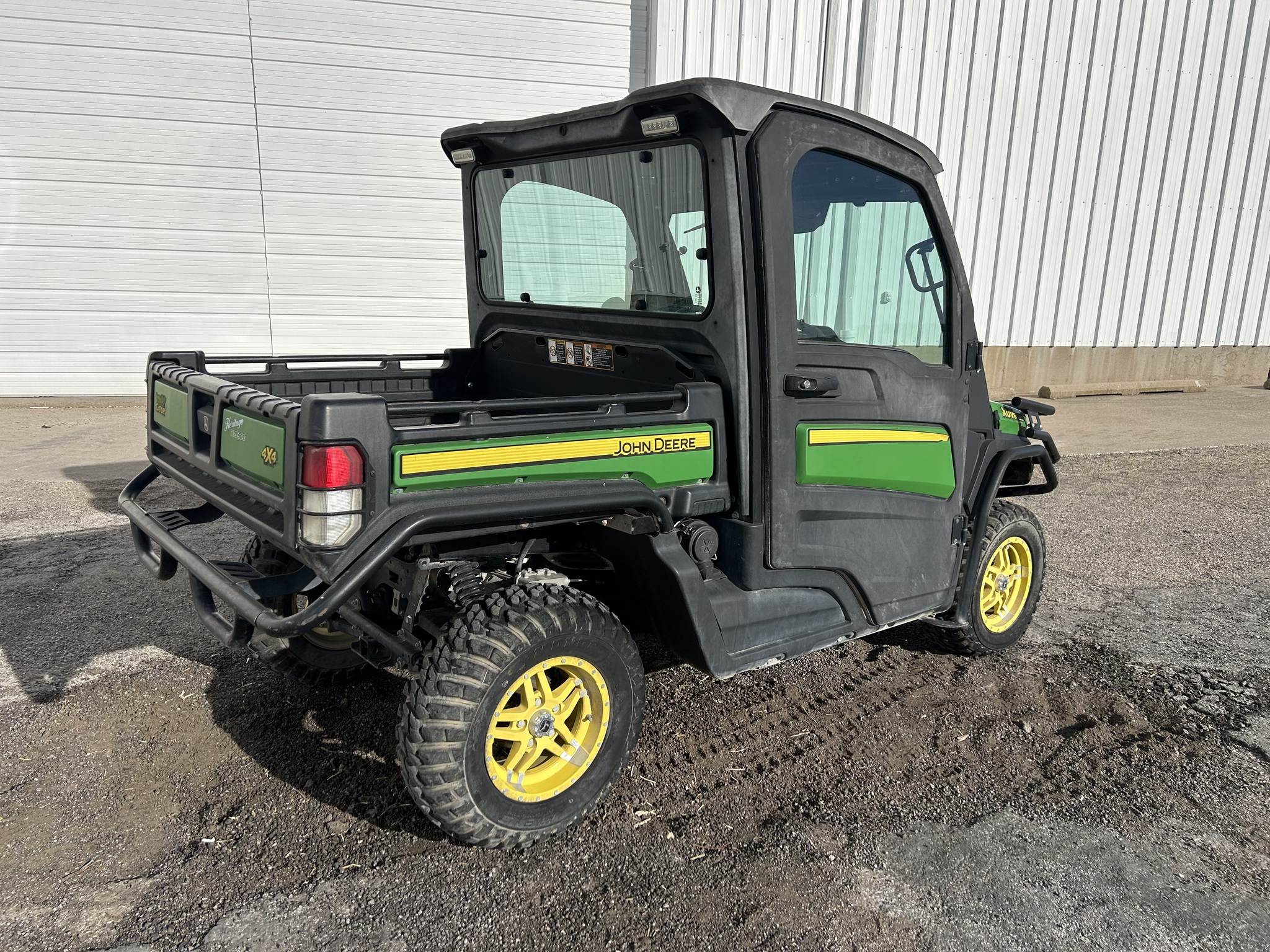  2019 John Deere XUV 865M at Heritage Tractor in Roanoke, IL
