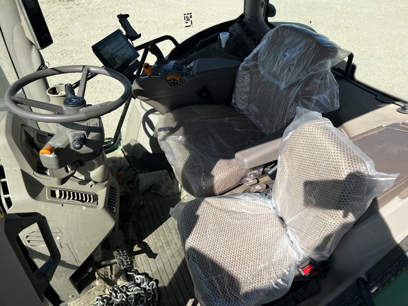 2025 John Deere 6R 175 - Photo29