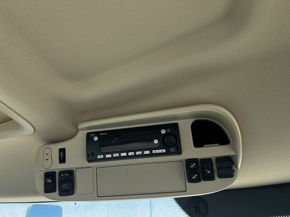 2025 John Deere 6R 175 - Photo31