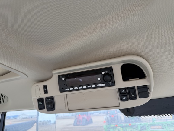 2025 John Deere 6R 175 - Photo33