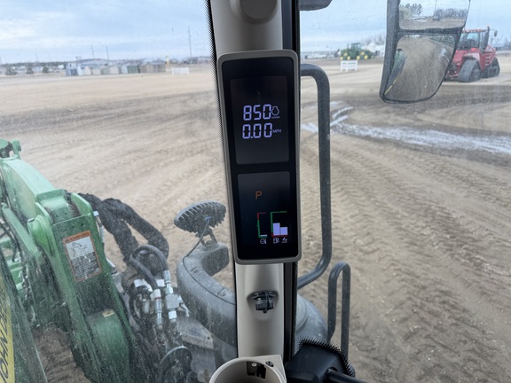 2025 John Deere 6R 175 - Photo35