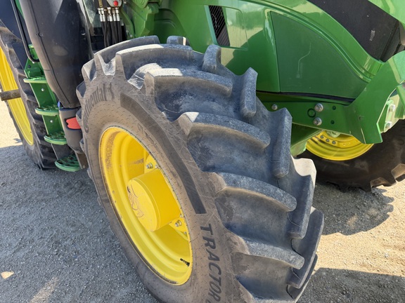 2025 John Deere 6R 175 - Photo12