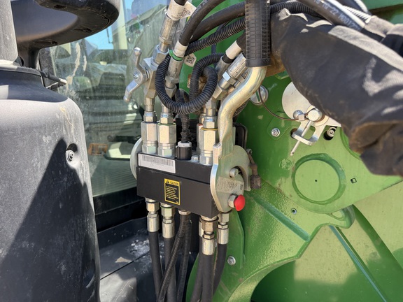 2025 John Deere 6R 175 - Photo25