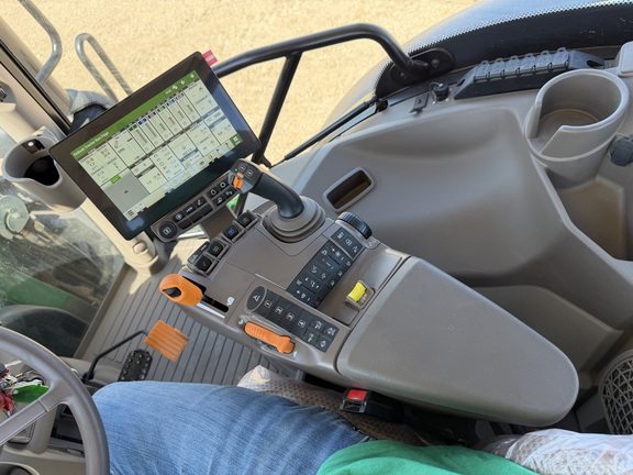 2025 John Deere 6R 175 - Photo35