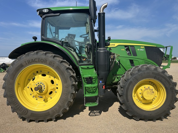 2025 John Deere 6R 175 - Photo5