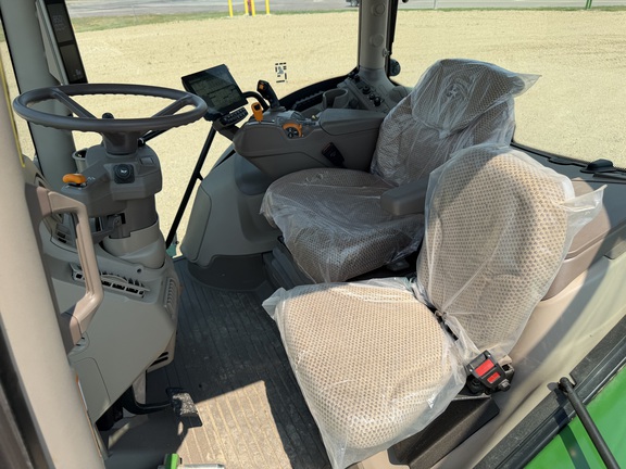 2025 John Deere 6R 175 - Photo25