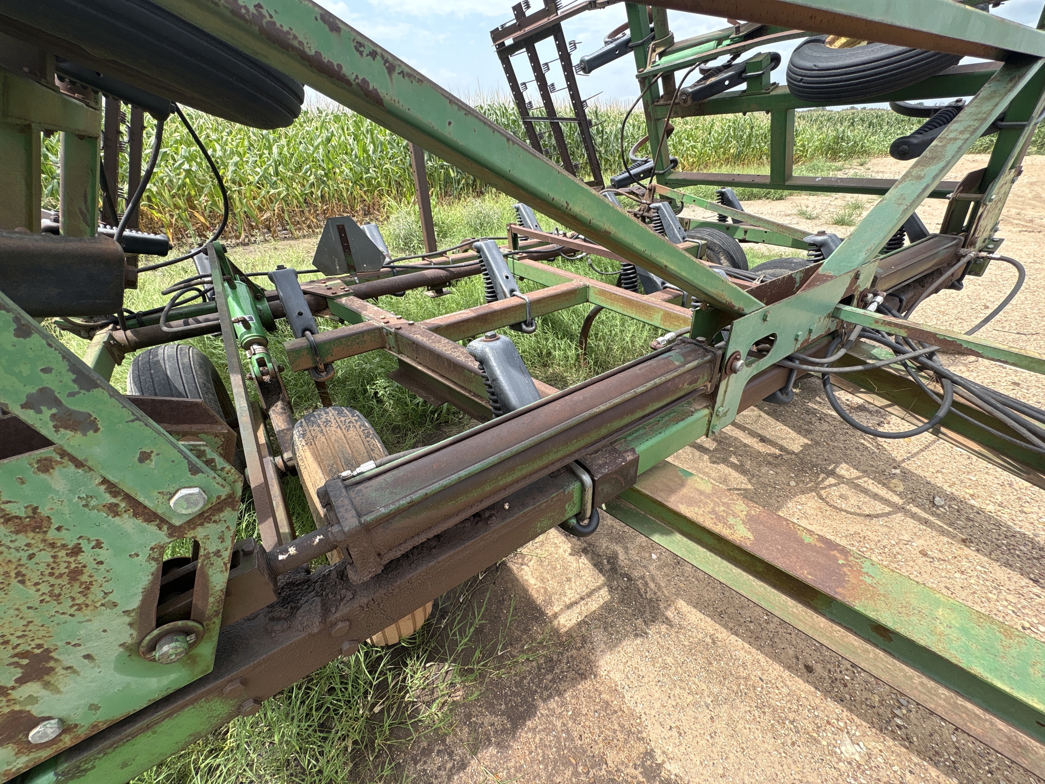 1996 John Deere 610 Image 12