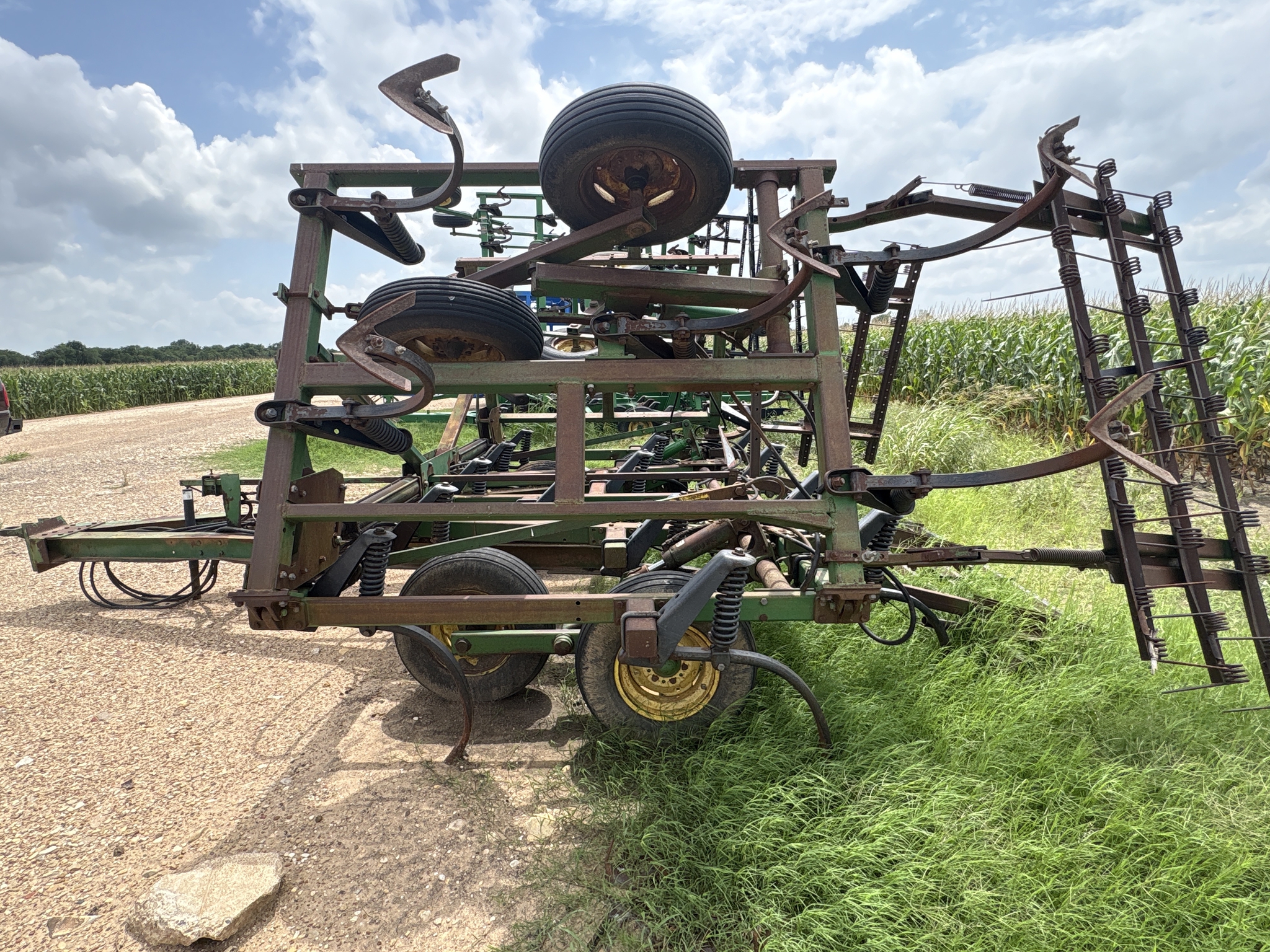 1996 John Deere 610 Image 1