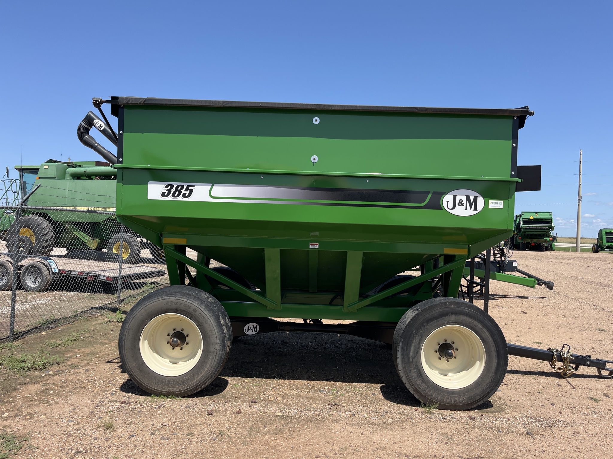 2023 J&M 385SD Image 2