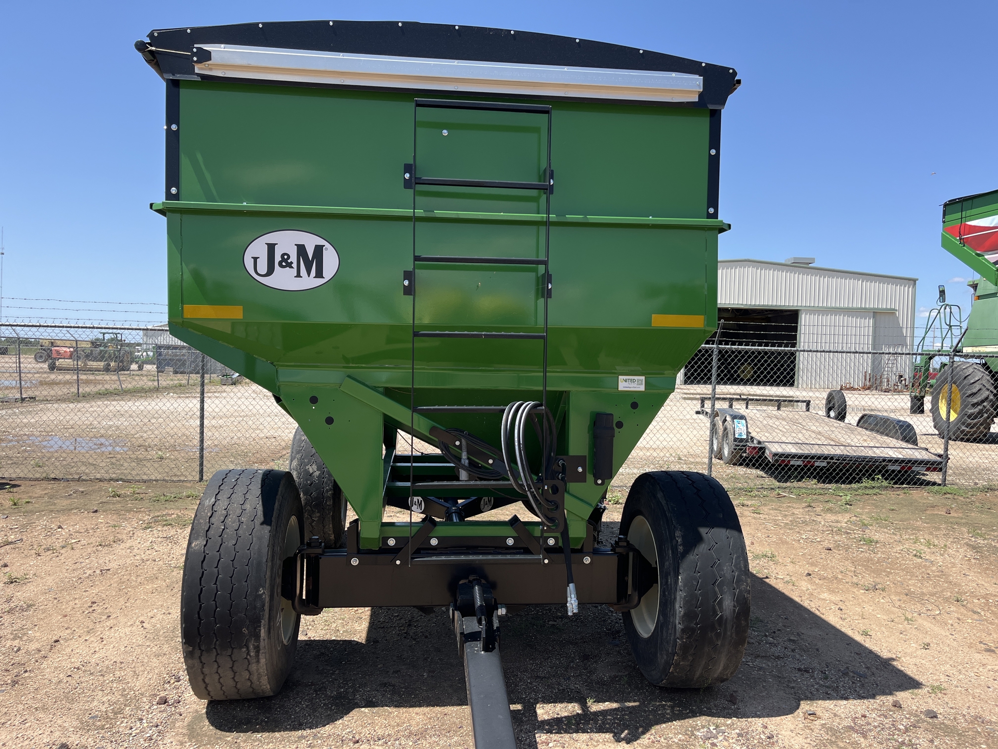 2023 J&M 385SD Image 3