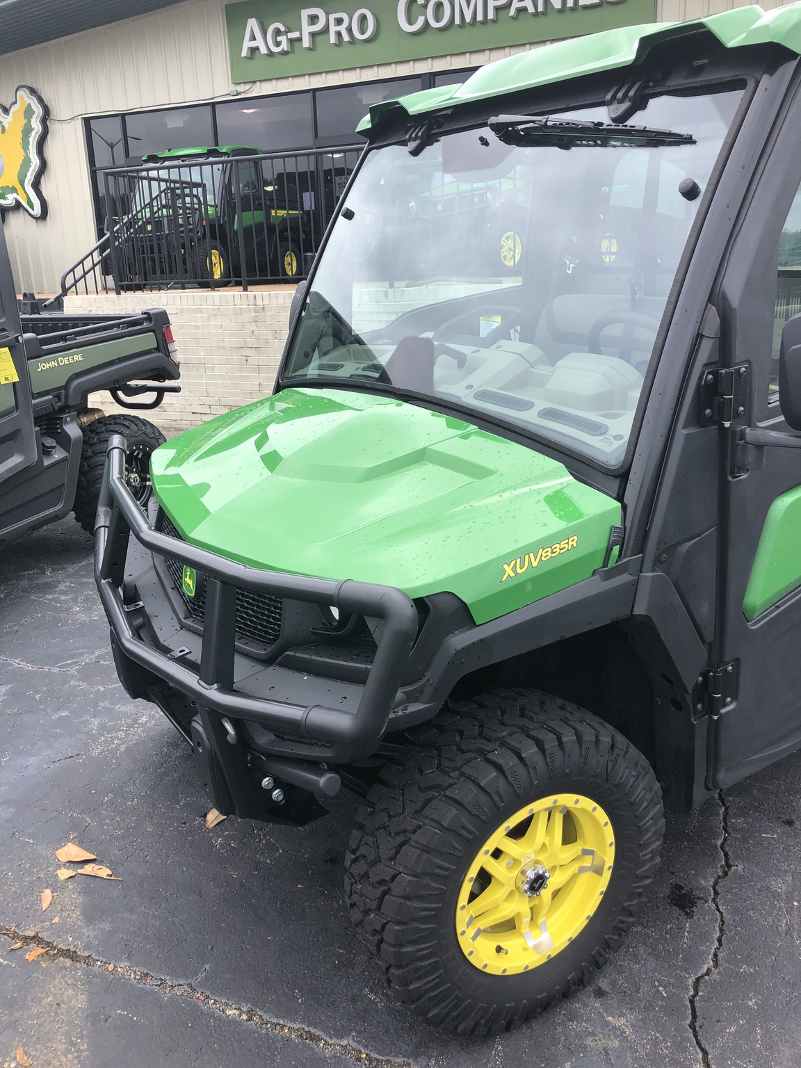 2024 John Deere XUV 835R Image 5