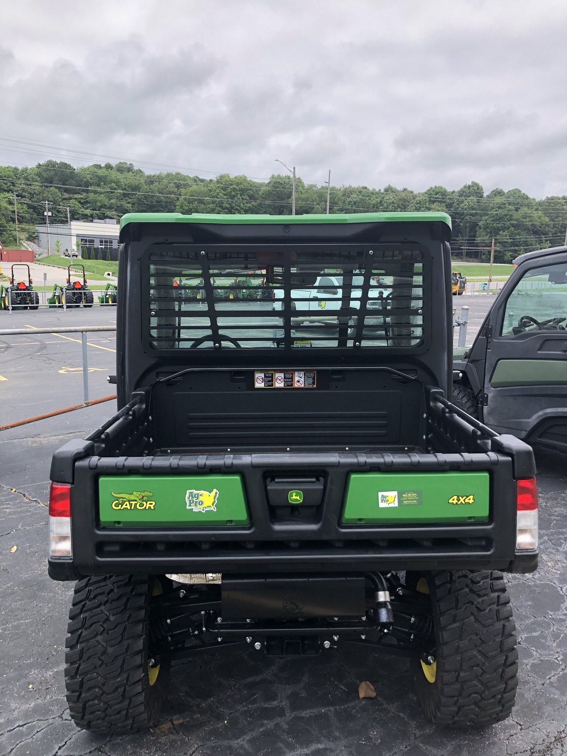 2024 John Deere XUV 835R Image 4