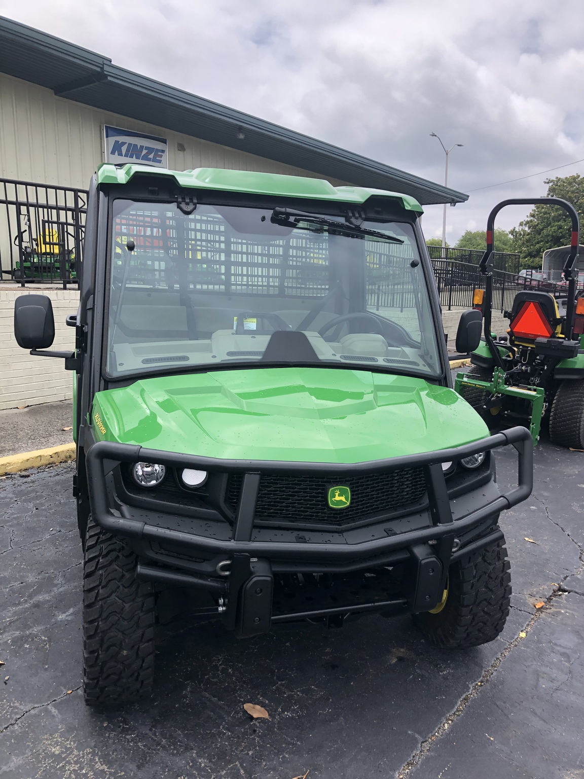 2024 John Deere XUV 835R Image 3