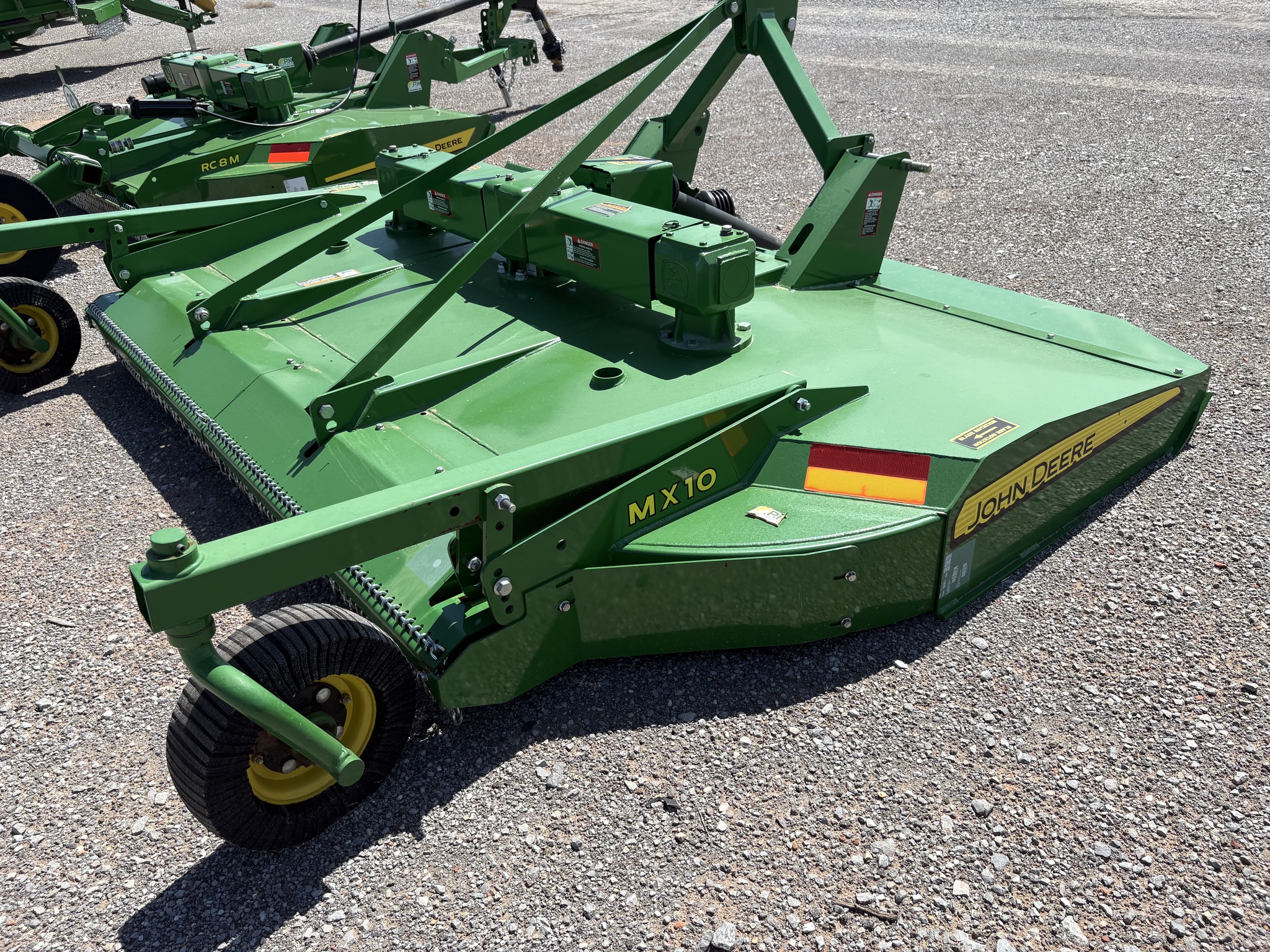 2022 John Deere MX10 Image 5