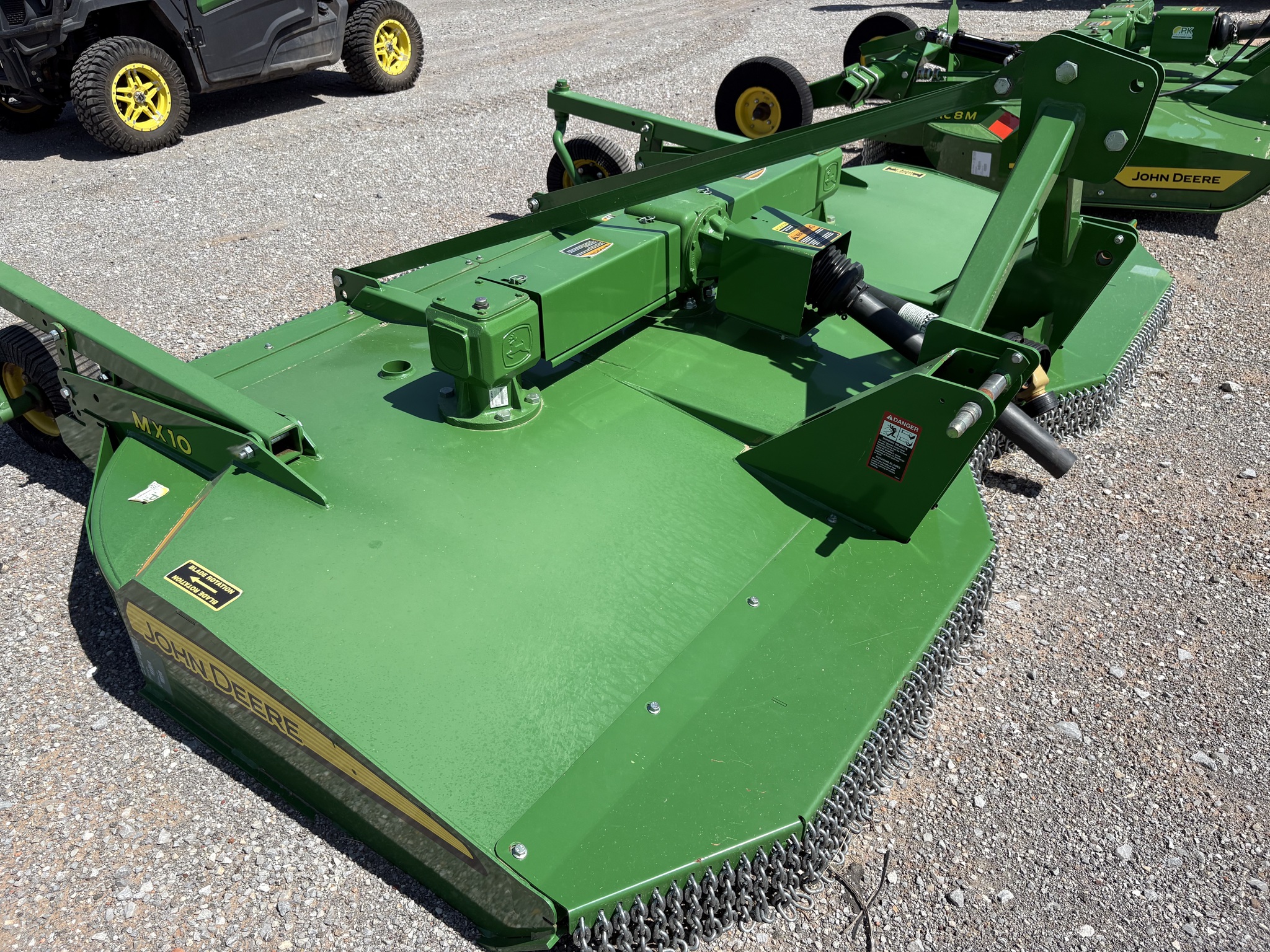 2022 John Deere MX10 Image 6