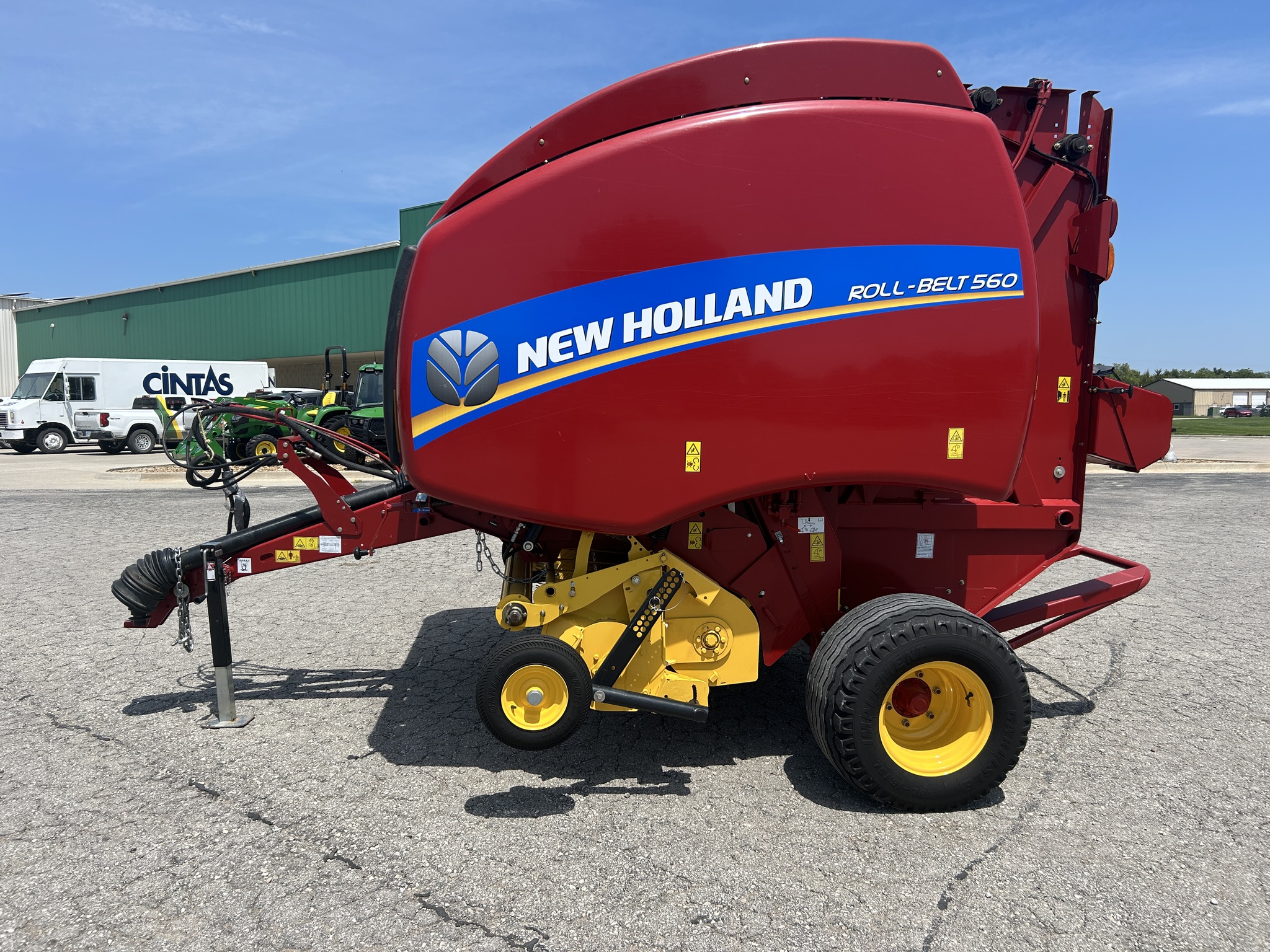  2019 New Holland Rollbelt 560 at Heritage Tractor in Baldwin City, KS