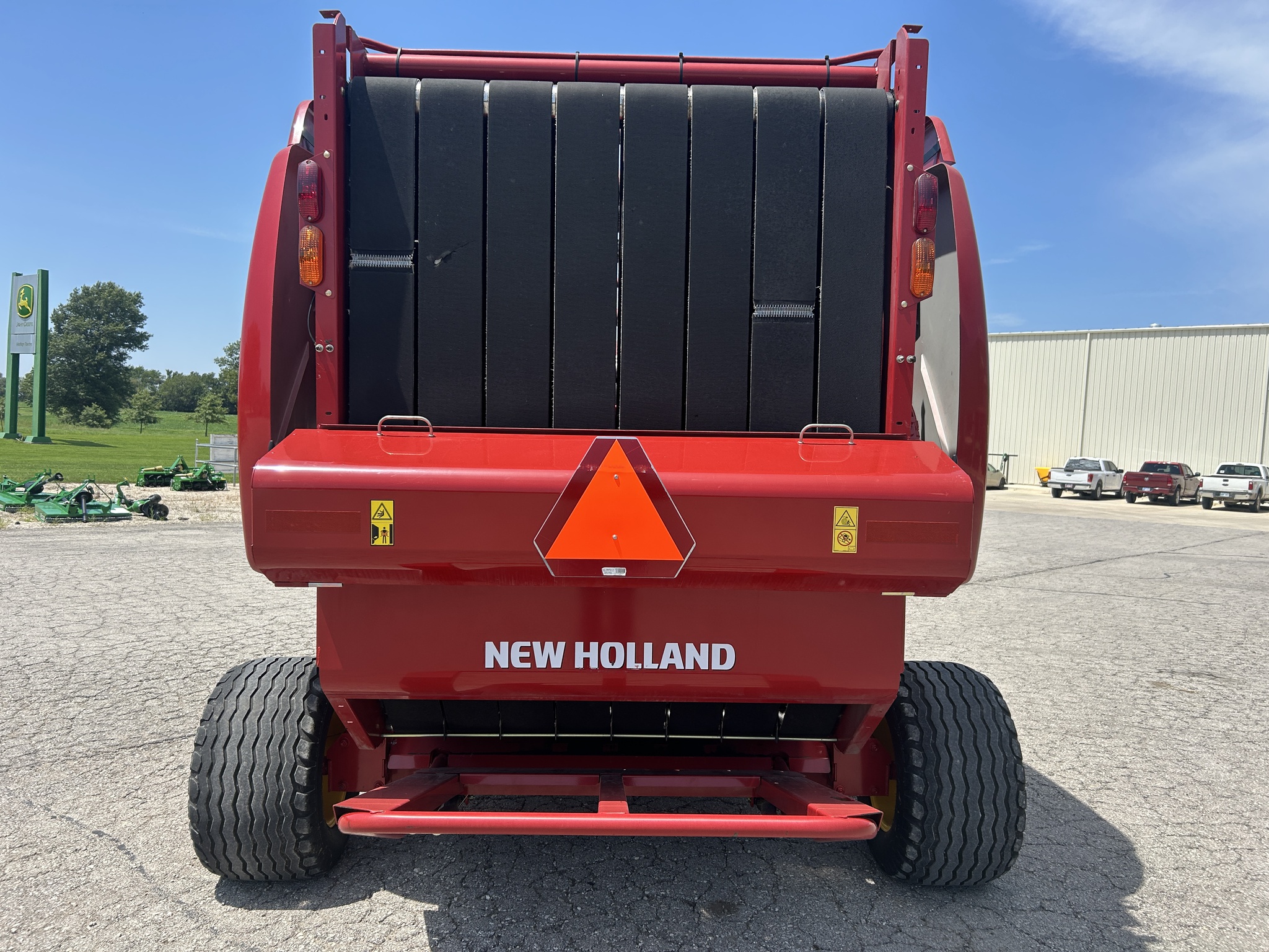  2019 New Holland Rollbelt 560 at Heritage Tractor in Baldwin City, KS