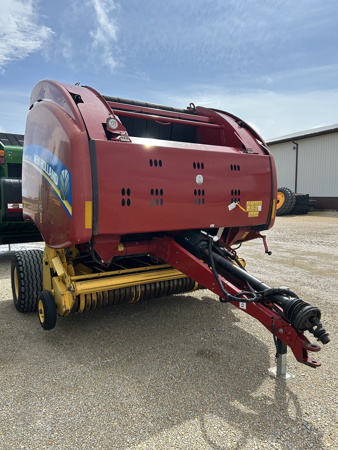  2016 New Holland Rollbelt 560 at Heritage Tractor in Dixon, IL