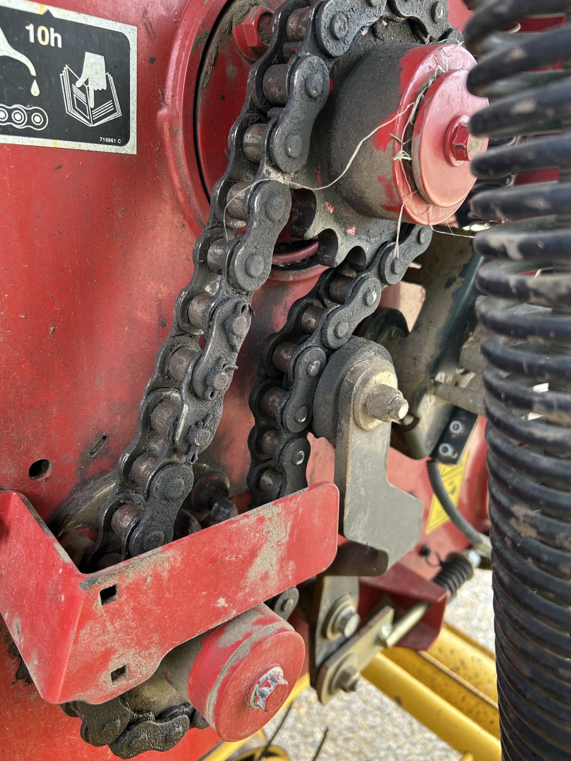  2016 New Holland Rollbelt 560 at Heritage Tractor in Dixon, IL