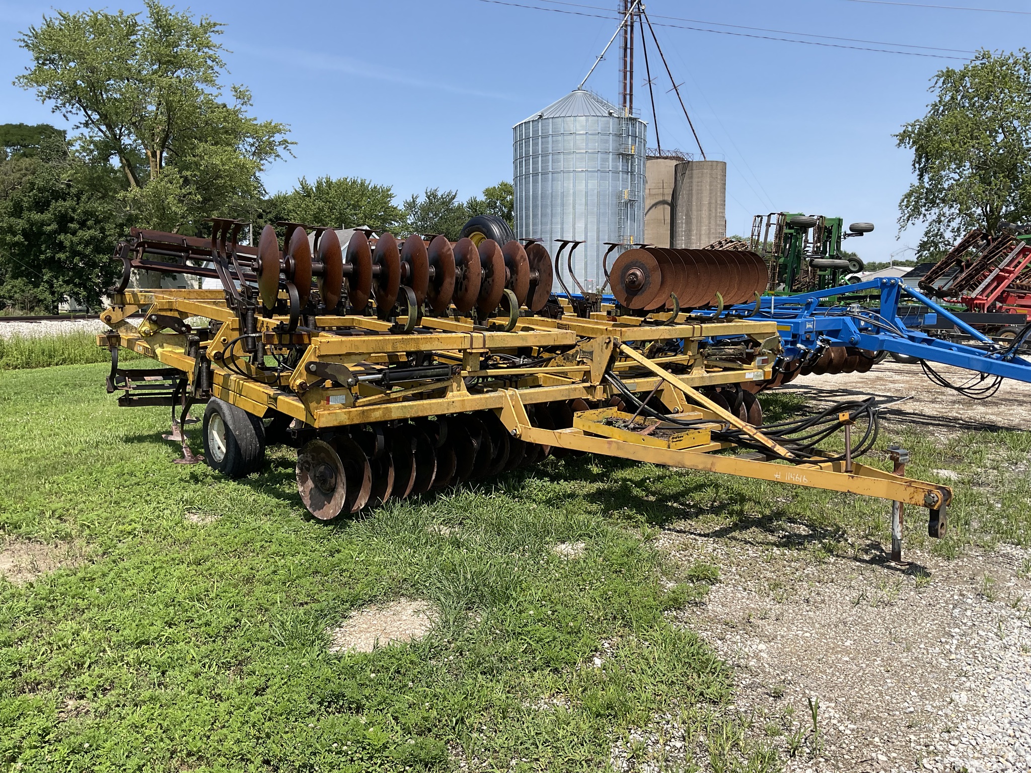 Landoll 875 Image 1