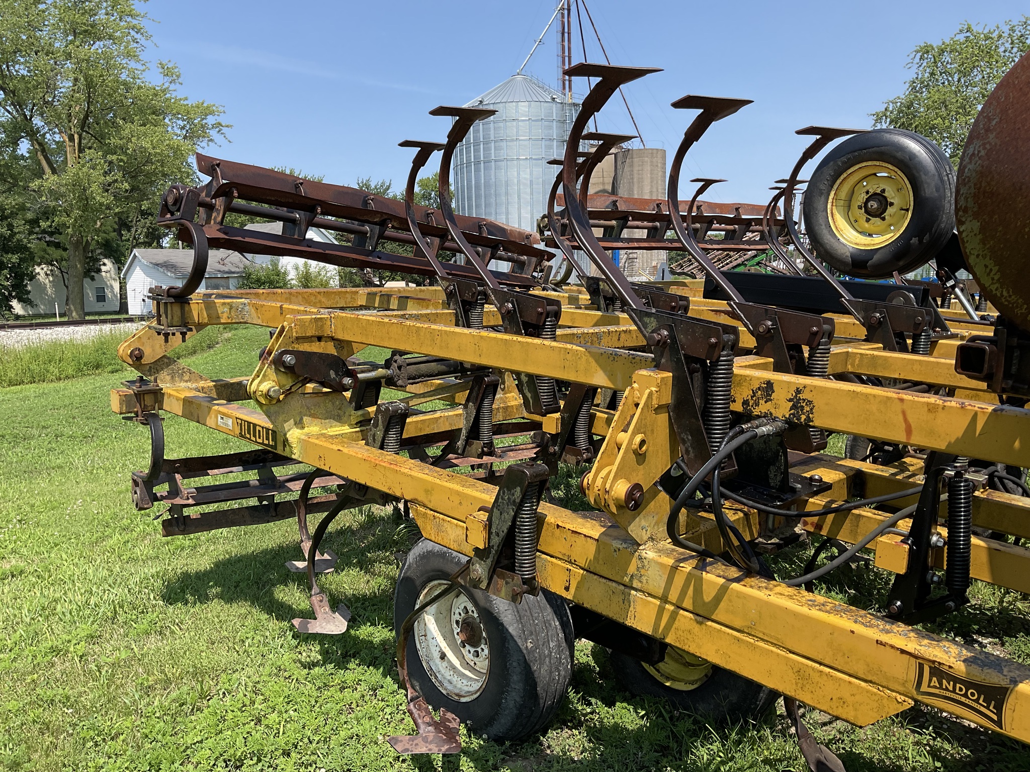 Landoll 875 Image 3