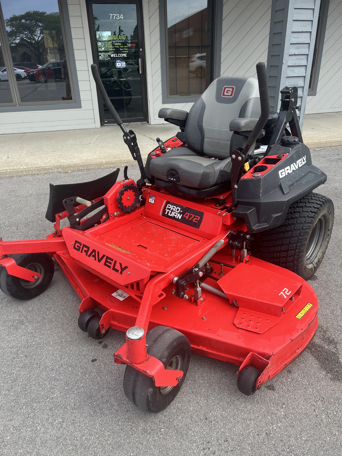 2019 Gravely Pro-Turn 472 Image 2