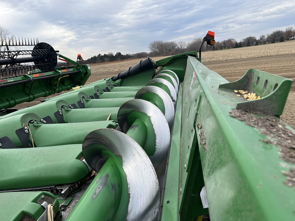 2024 John Deere C18R - Photo9