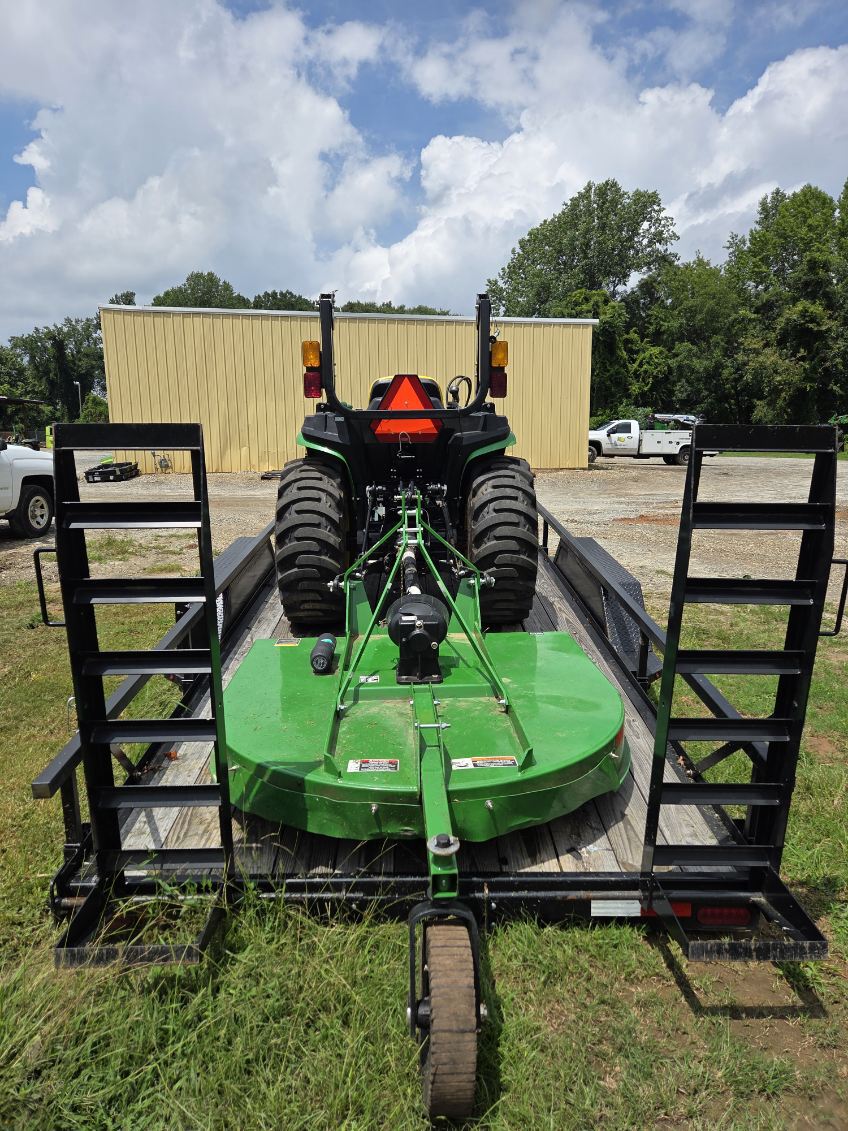 2024 John Deere 3038E Image 9