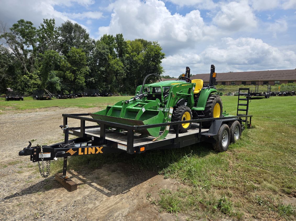 2024 John Deere 3038E Image 5