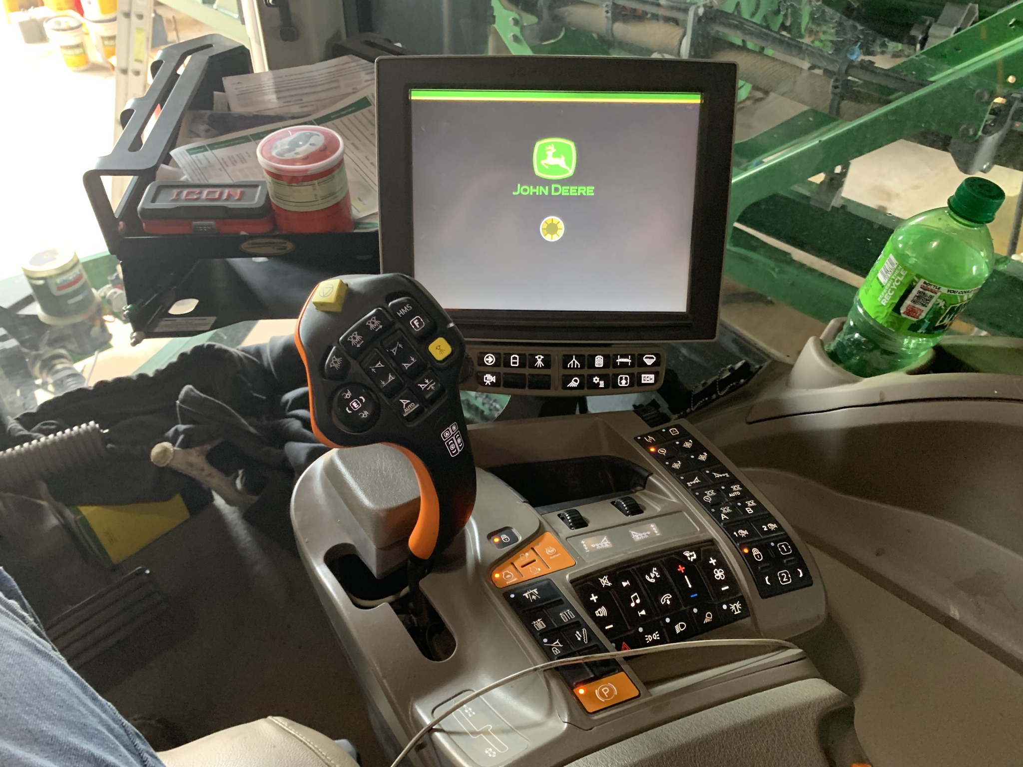 2023 John Deere 612R Image 19