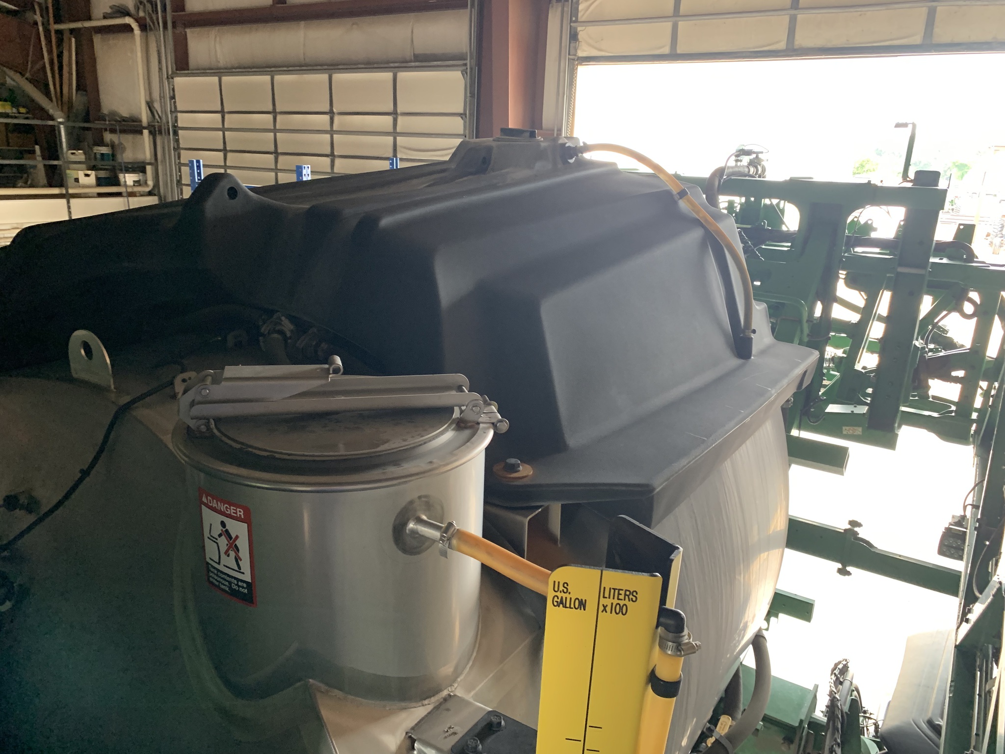 2023 John Deere 612R Image 16