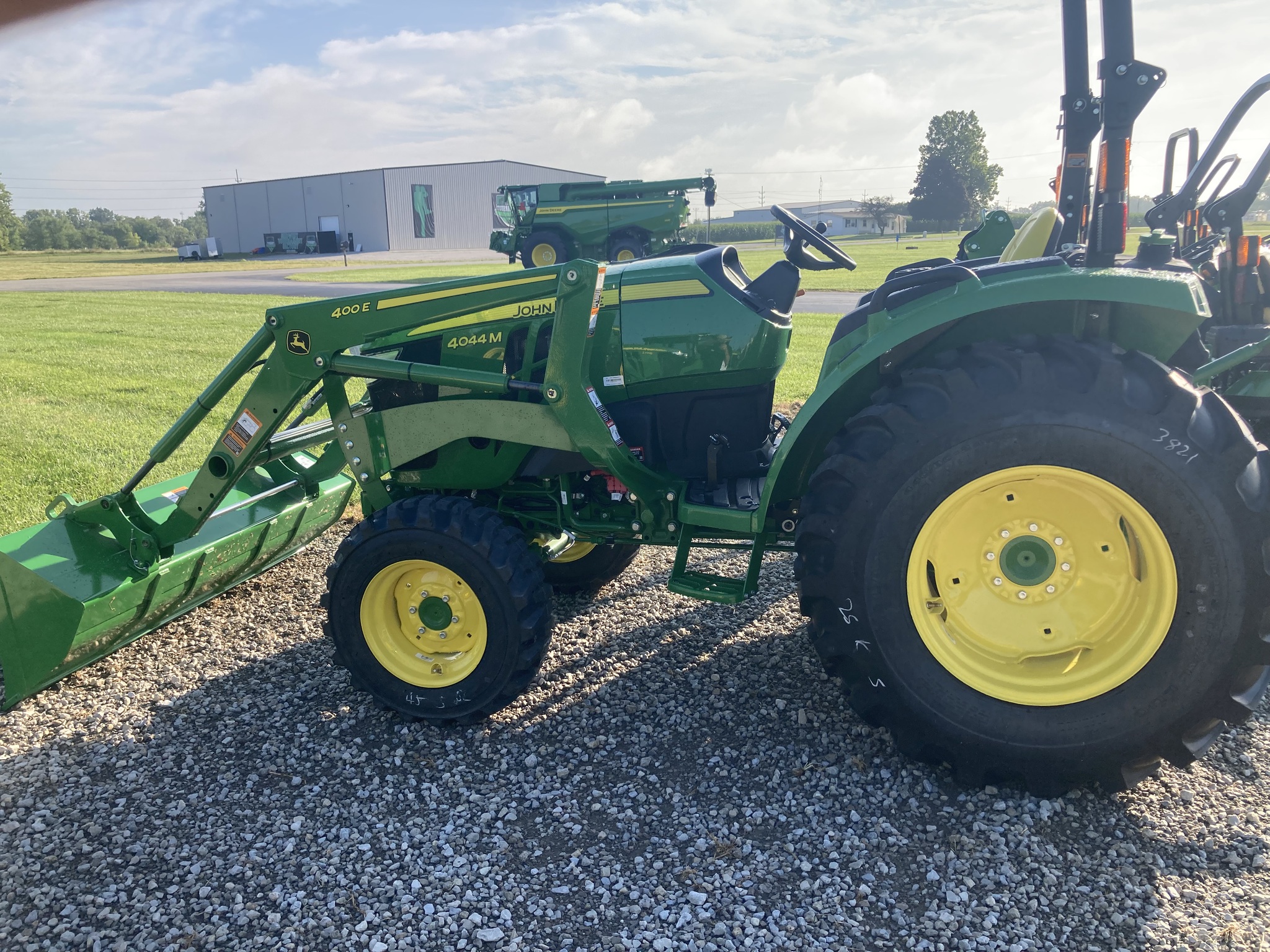 2025 John Deere 4044M Image 1