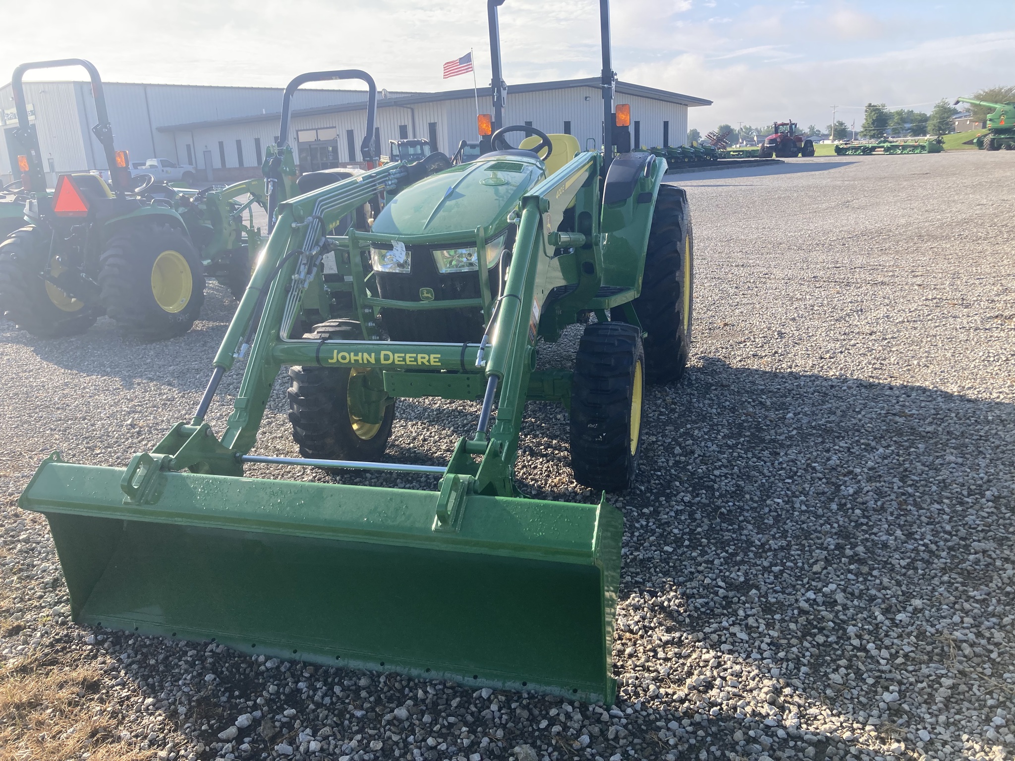 2025 John Deere 4044M Image 2