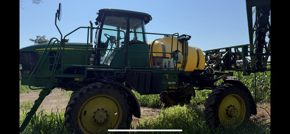Photo of 2011 John Deere 4630