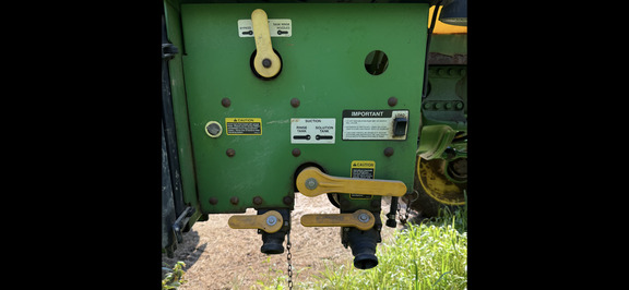 Photo of 2011 John Deere 4630