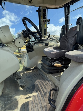 Used 2015 Massey Ferguson 7720 Classic Tractor Row Crop Tractors at Horizon Ag & Turf in Vermilion, AB - Photo2