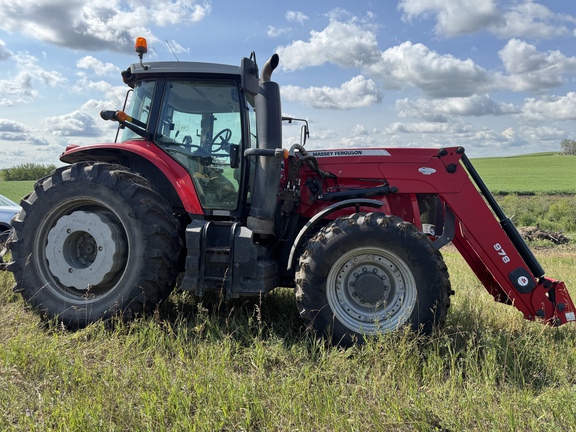 Used 2015 Massey Ferguson 7720 Classic Tractor Row Crop Tractors at Horizon Ag & Turf in Vermilion, AB - Photo4