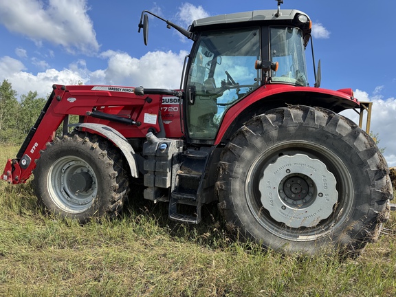 Used 2015 Massey Ferguson 7720 Classic Tractor Row Crop Tractors at Horizon Ag & Turf in Vermilion, AB - Photo15