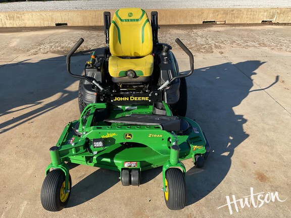 Photo of 2023 John Deere Z950M