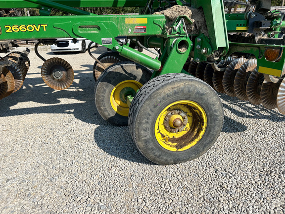 2020 John-Deere 2660VT