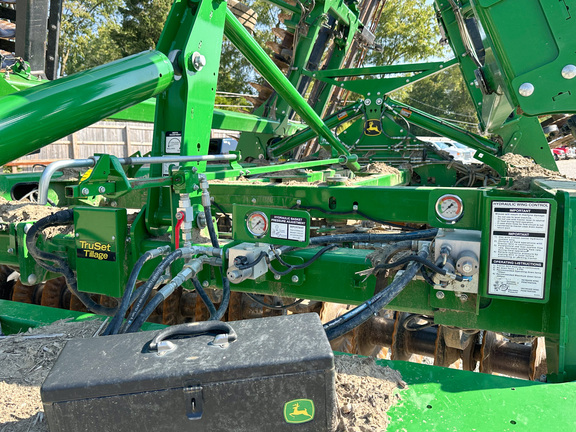 2020 John-Deere 2660VT