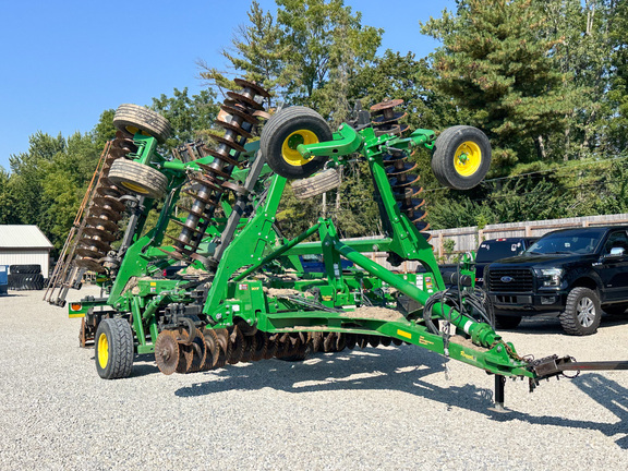 2020 John-Deere 2660VT