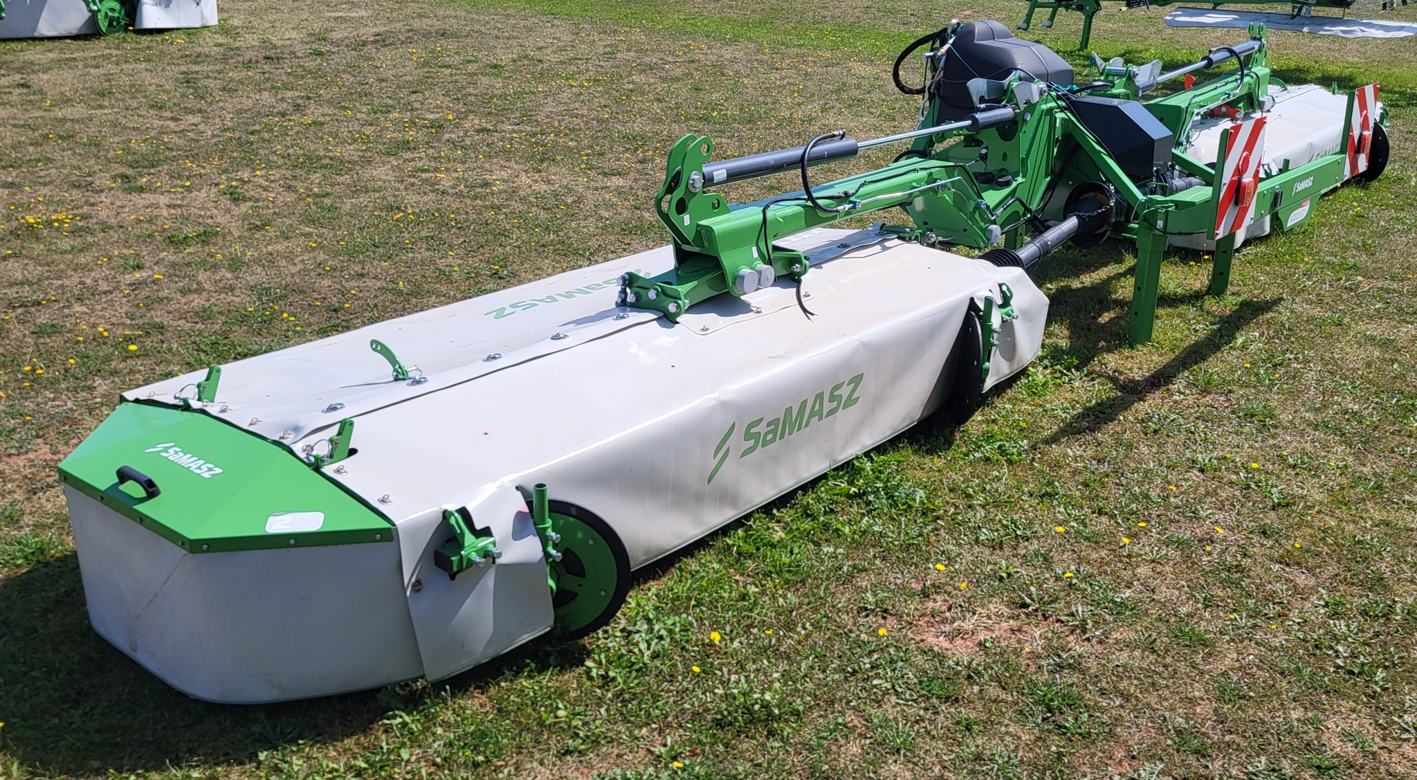 2023 Samasz KDD 861 H Double Sided Disc Mower Image 1